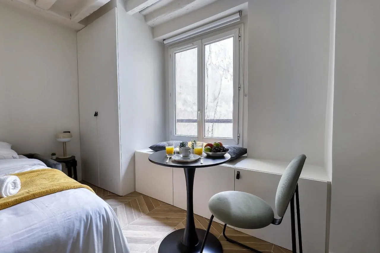 Apartment New And Designed Studio Well Equipped - Heart Of Paris 2