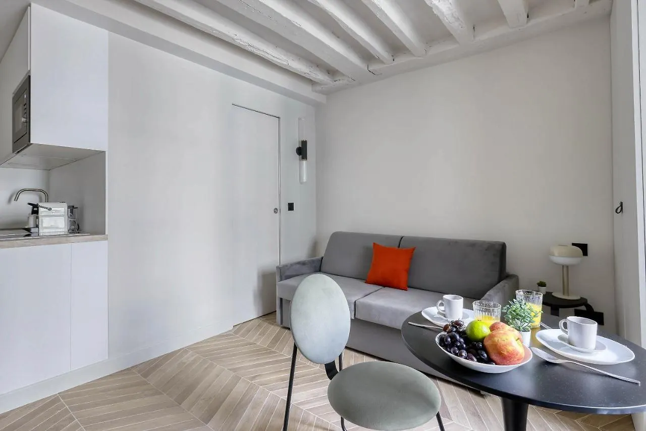 New And Designed Studio Well Equipped - Heart Of Paris 2 Apartment